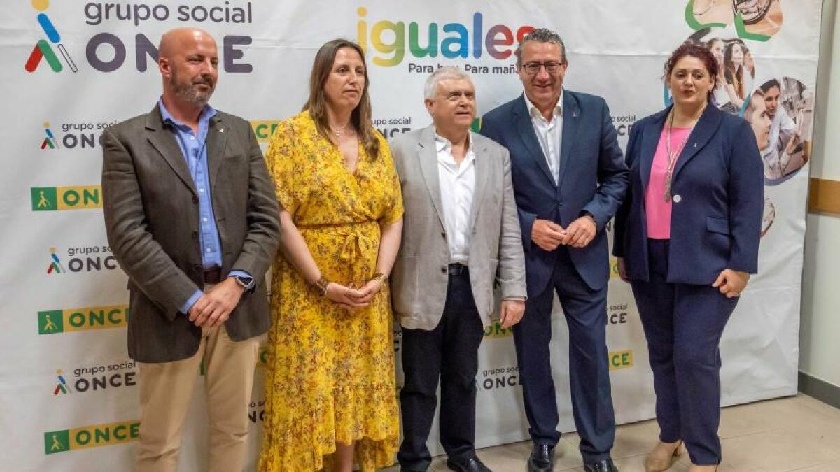 Benidorm apoya a la ONCE y al voto inclusivo en la presentación de su nuevo director en la ciudad