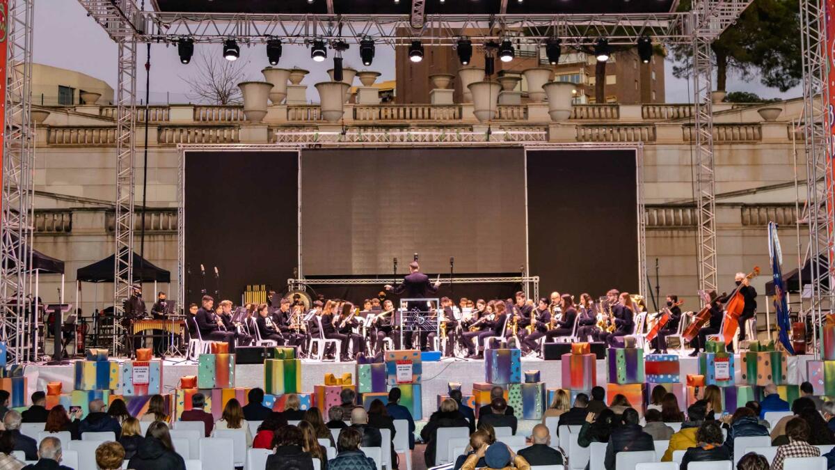 La SM La Nova homenajea a Santa Cecilia con un concierto extraordinario