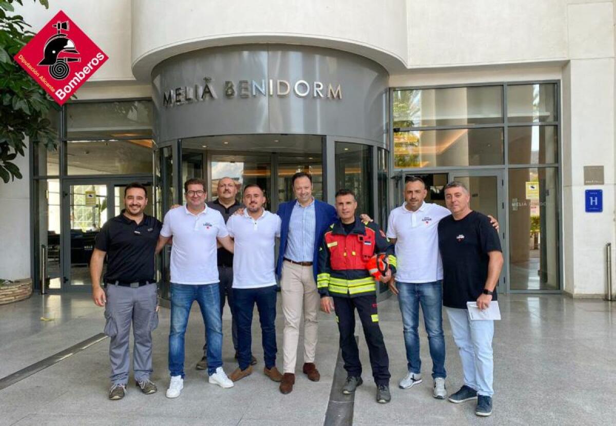 El Hotel Meliá Benidorm, ha tenido la gentileza de invitar a los Bomberos Provinciales del Parque en Benidorm