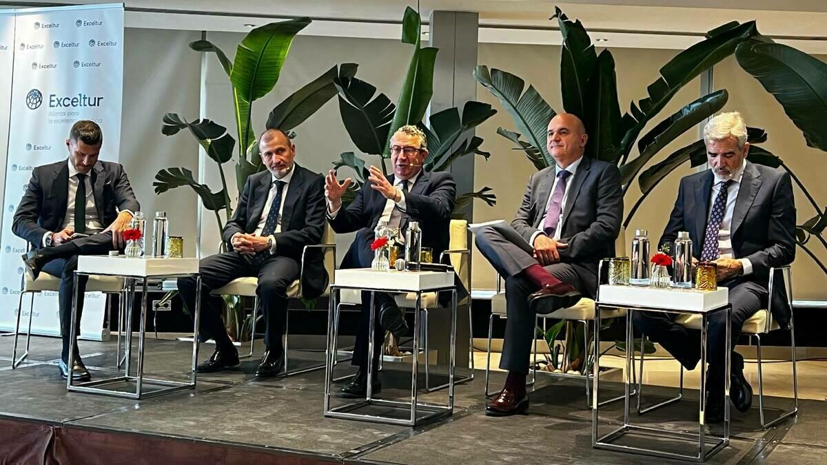 Benidorm, referente en gestión de la movilidad sostenible en una jornada sobre el futuro de los destinos turísticos