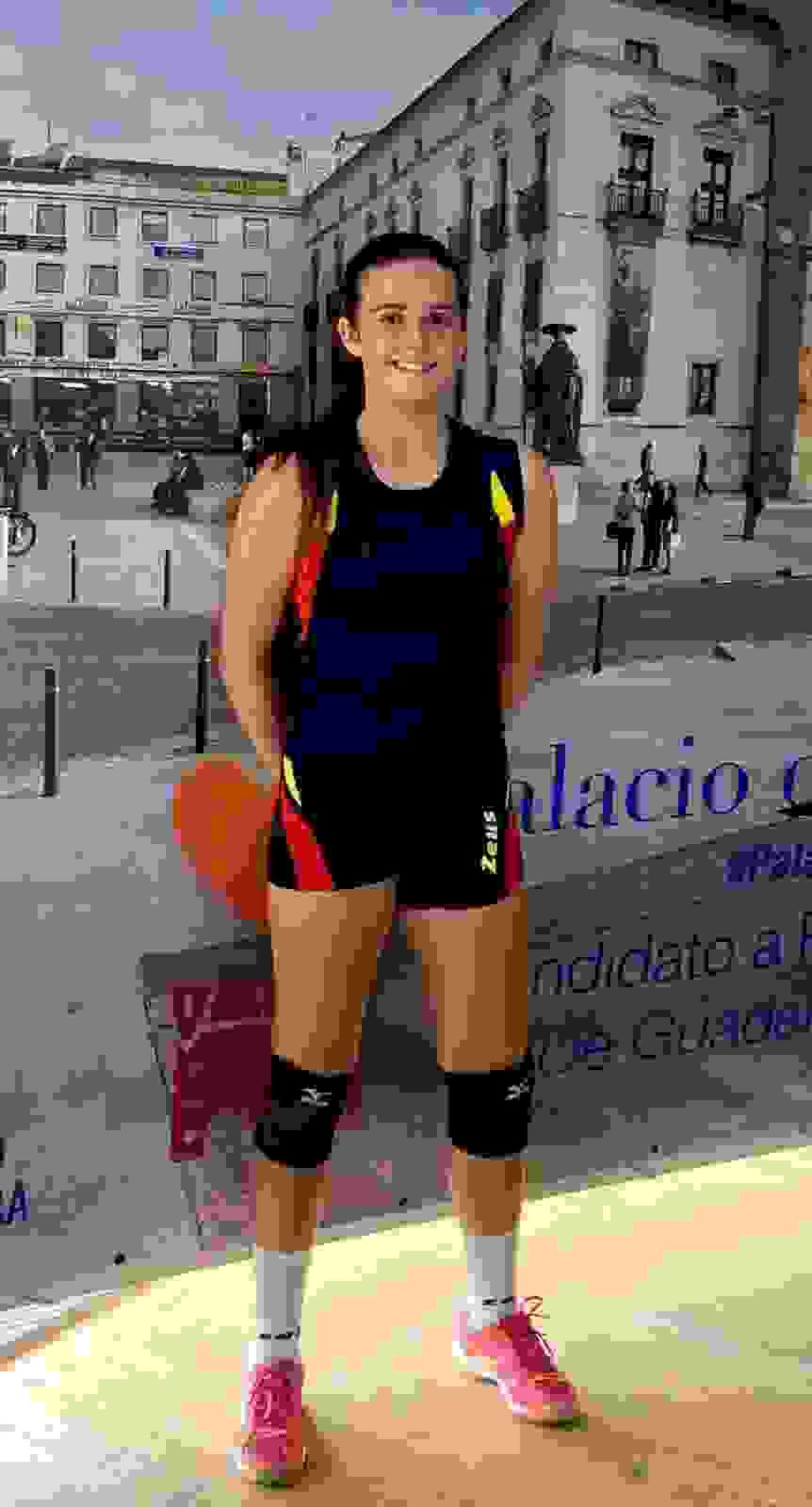 La nuciera Alejandra Riera en la concentración nacional de voleibol.