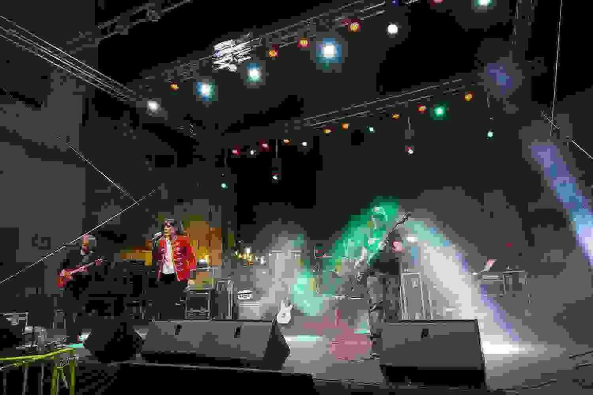 El Nyespro Rock 2019 hizo vibrar al público con la mejor música en valenciano