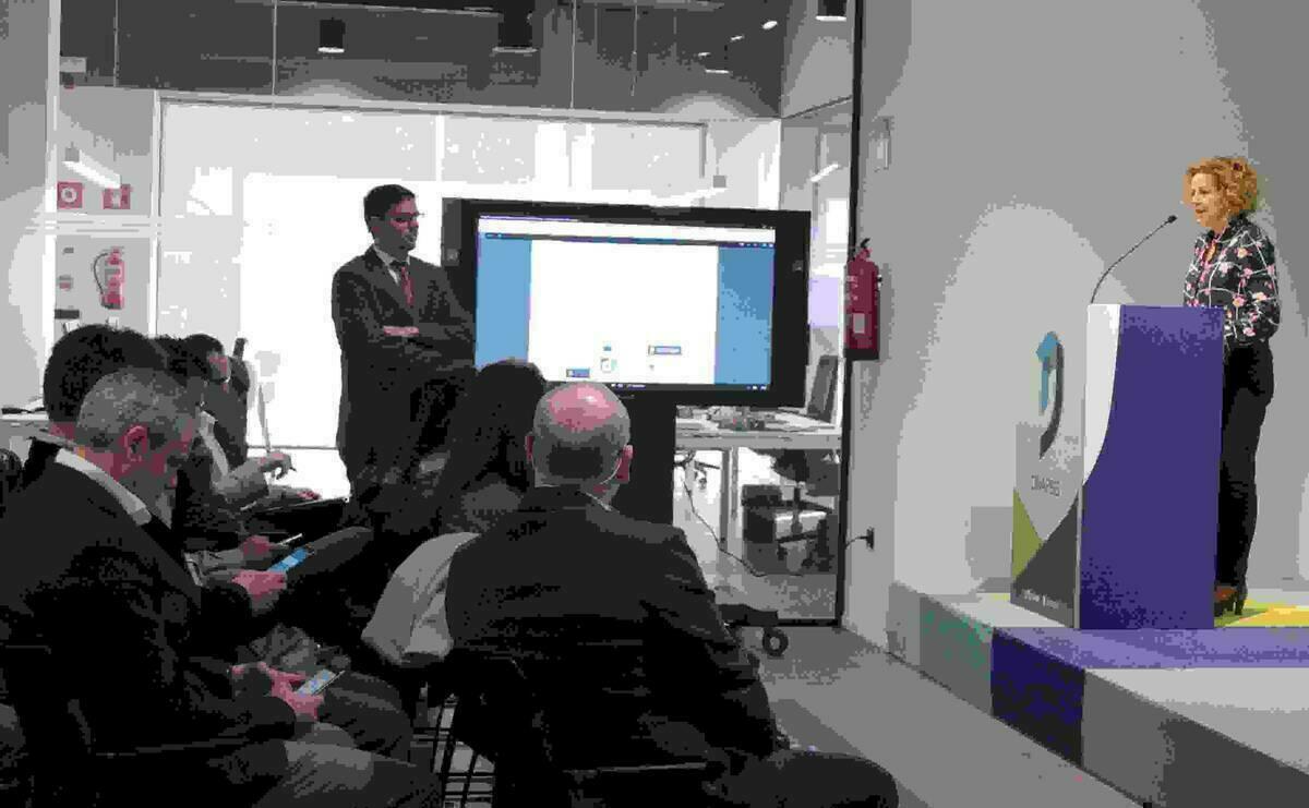 Benidorm &middot; La Concejal&iacute;a de Empleo participa en una jornada sobre innovaci&oacute;n y sostenibilidad de Dinapsis e IVACE