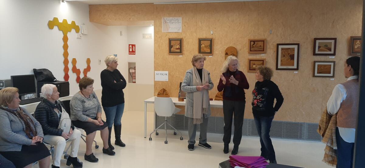 La Casilla alberga una exposición de pintura y marquetería