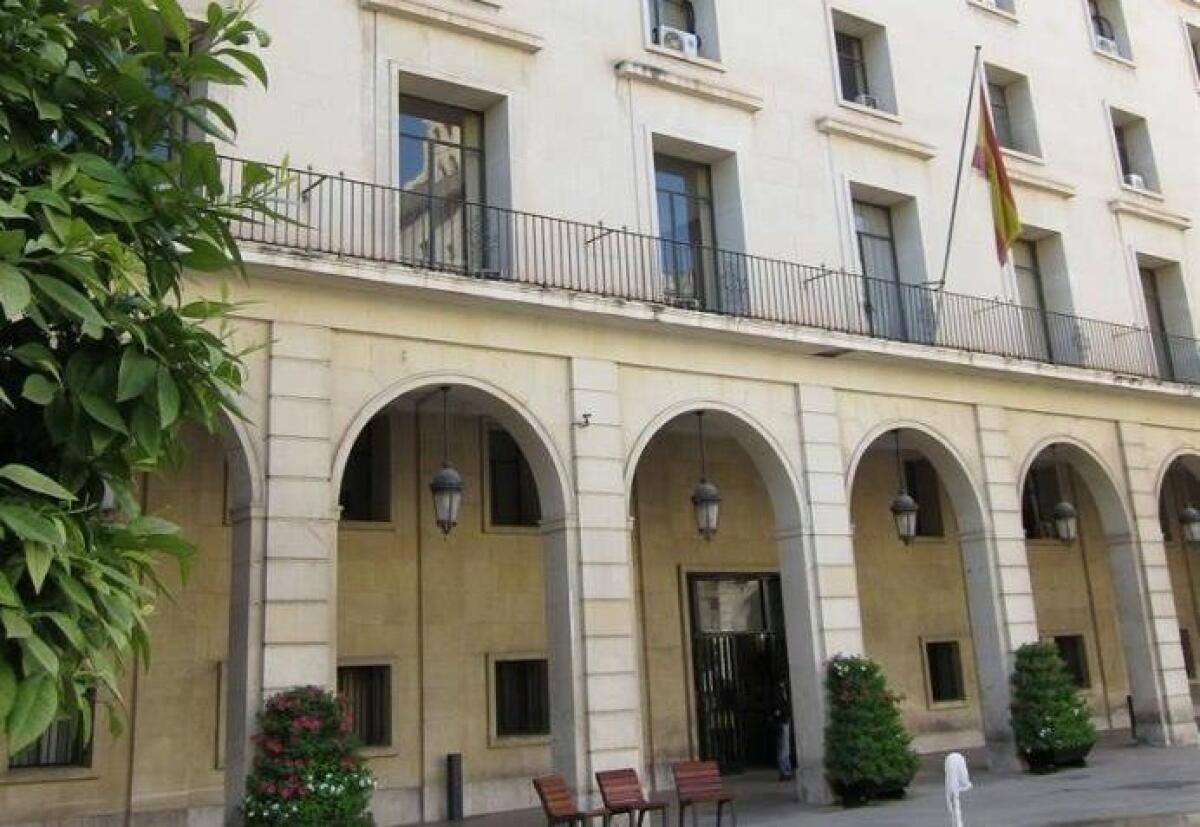 6 años de prisión para una mujer por obligar a ejercer la prostitución en pisos de Benidorm, Dénia y Elche