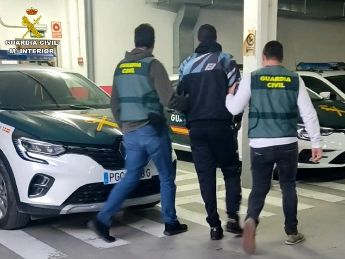 La Guardia Civil detiene a 10 personas por estafar por el método 'corte de luz' a hosteleros de varias provincias españolas