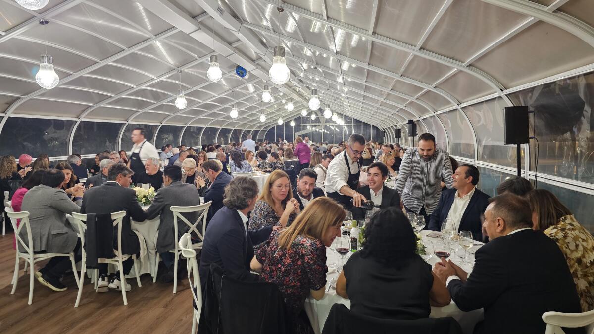 La Vila Gastronómica destina alrededor de 25.000 euros a la iniciativa “Desde Valencia para Valencia” recaudados en la cena solidaria celebrada anoche