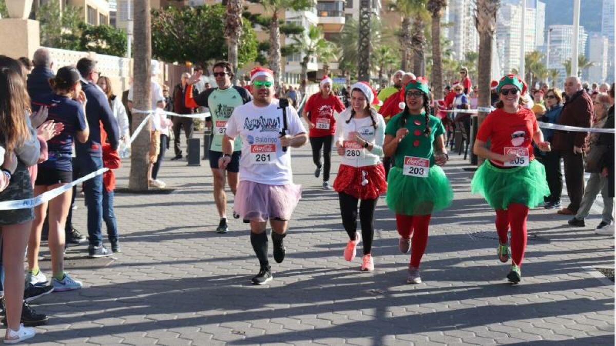 Corte de tráfico parcial este domingo en la avenida del Mediterráneo por la San Silvestre