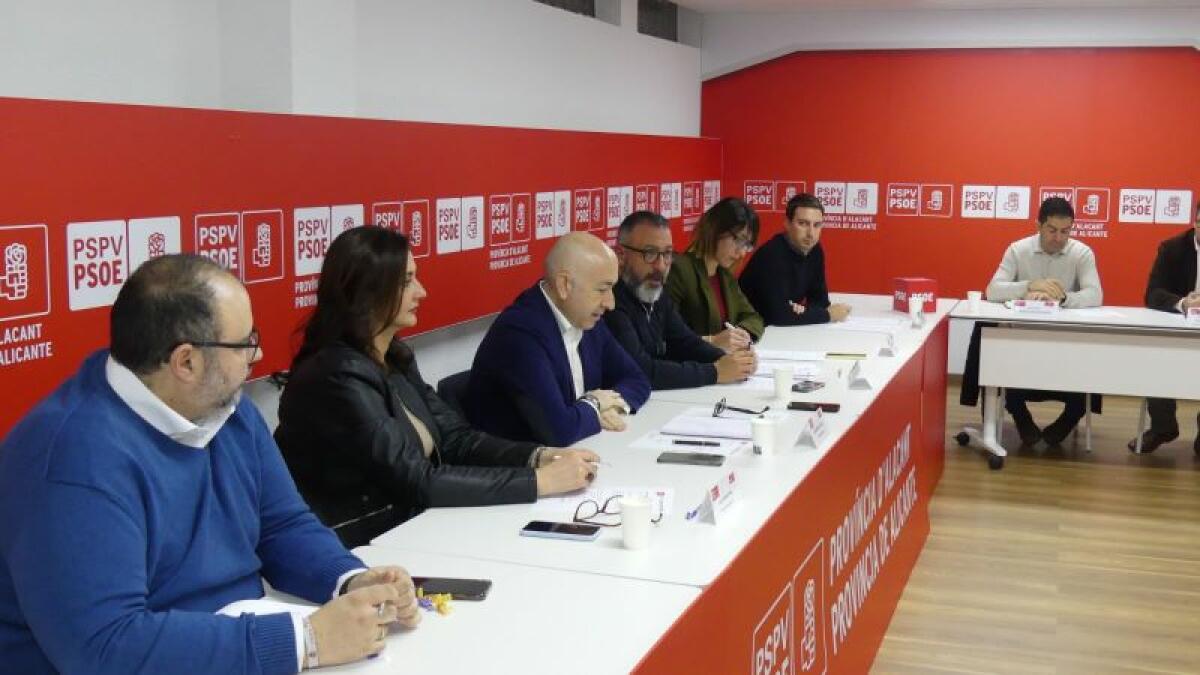 El PSOE hace una defensa “férrea” del trasvase para lograr agua para siempre y a un precio asequible en nuestra provincia