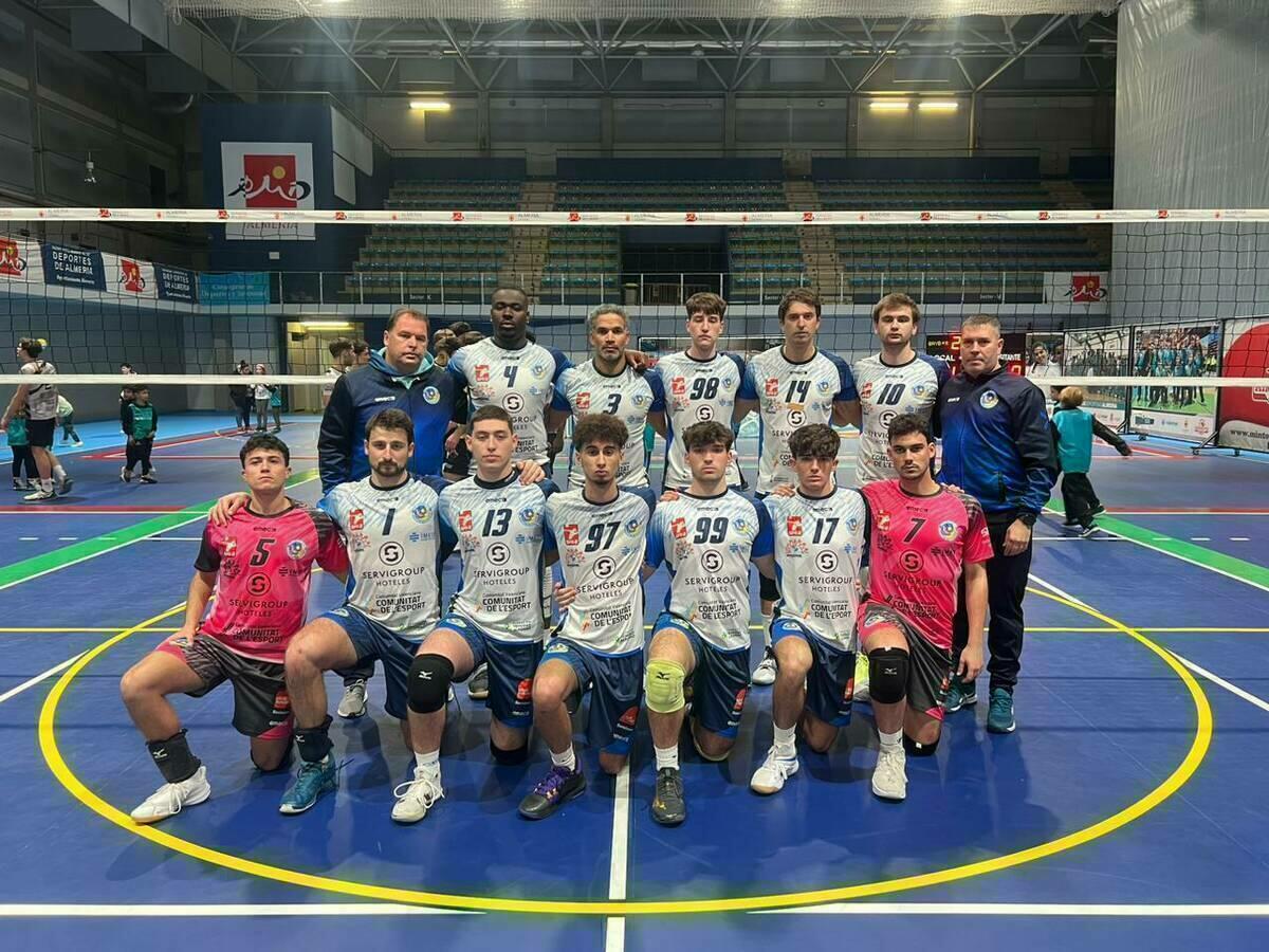 EL SERVIGROUP BENIDORM NO COMIENZA CON BUEN PIE EN SU REGRESO A LA COMPETICIÓN TRAS VOLVER DE VACÍO EN ALMERÍA (3-1)