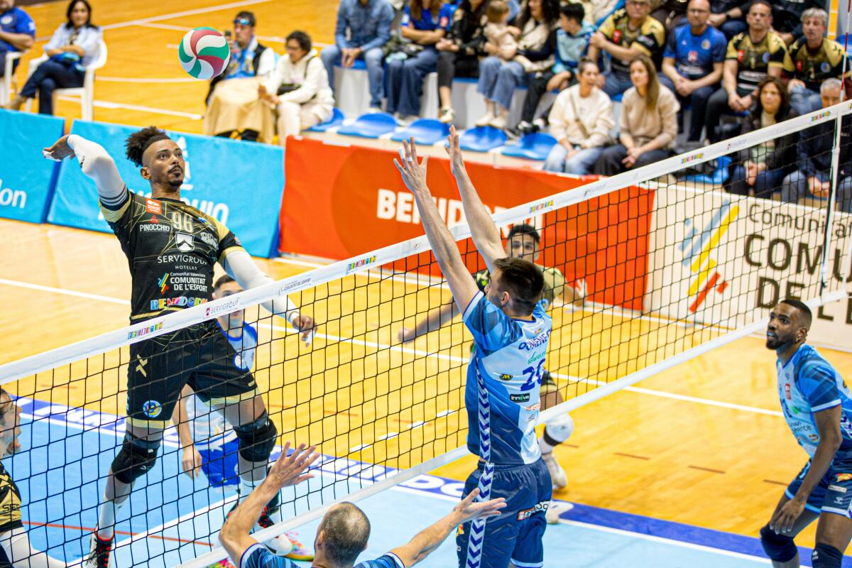 El Servigroup Benidorm cae con honores ante el Grupo Herce Soria y se jugar&aacute; la permanencia en la &uacute;ltima jornada (2-3)