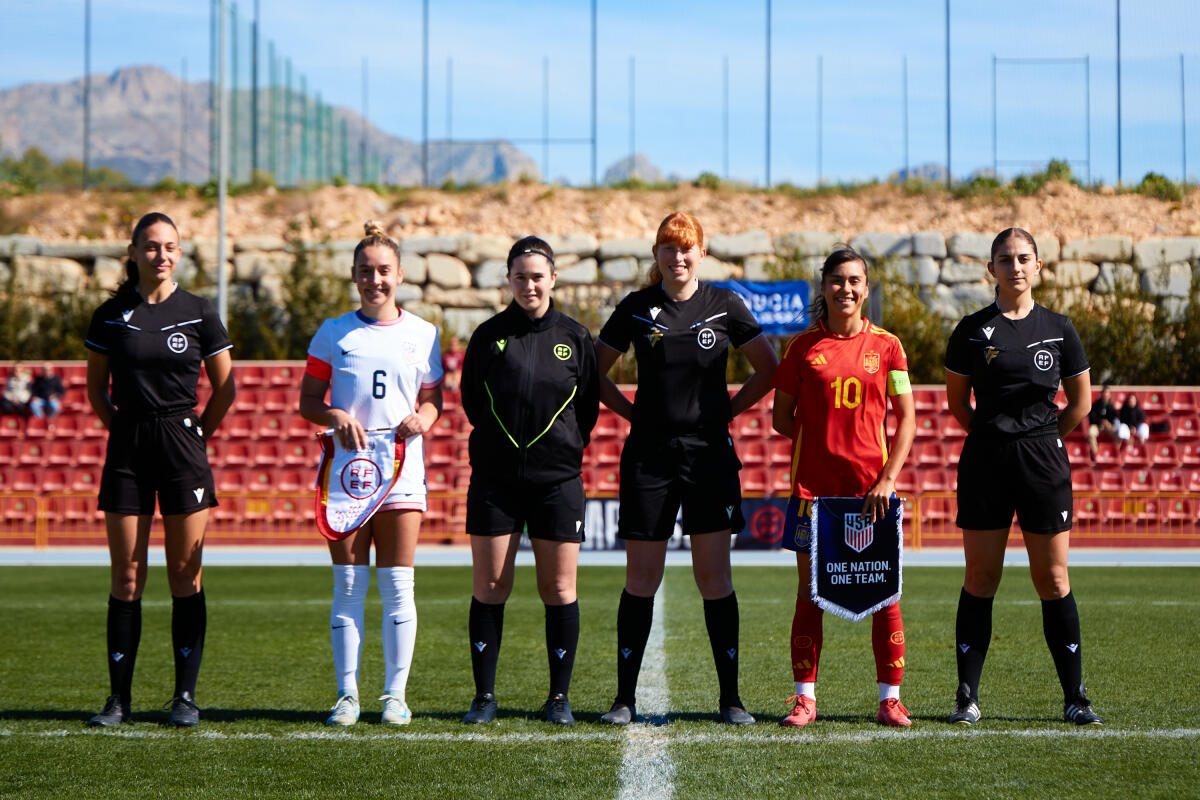 España cae en los penaltis con EE UU tras empatar 1-1 en La Nucía