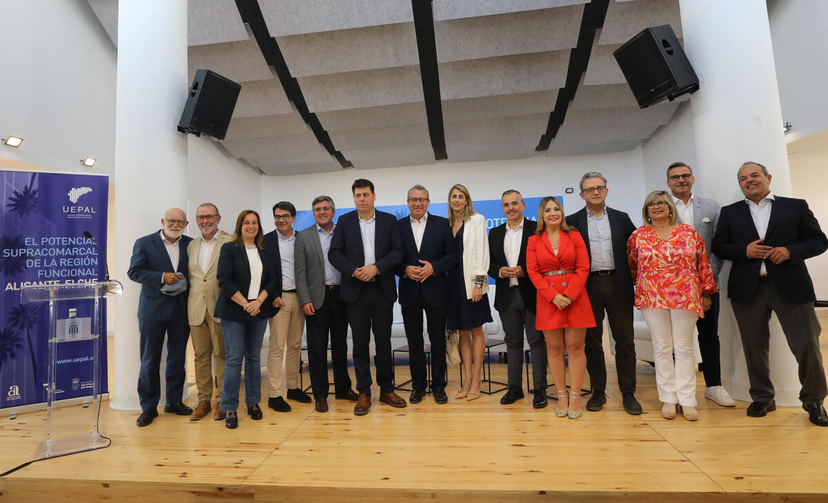 Toni Pérez aboga por tejer una red colaborativa de servicios y relaciones intermunicipales en el eje Alicante-Elche 
