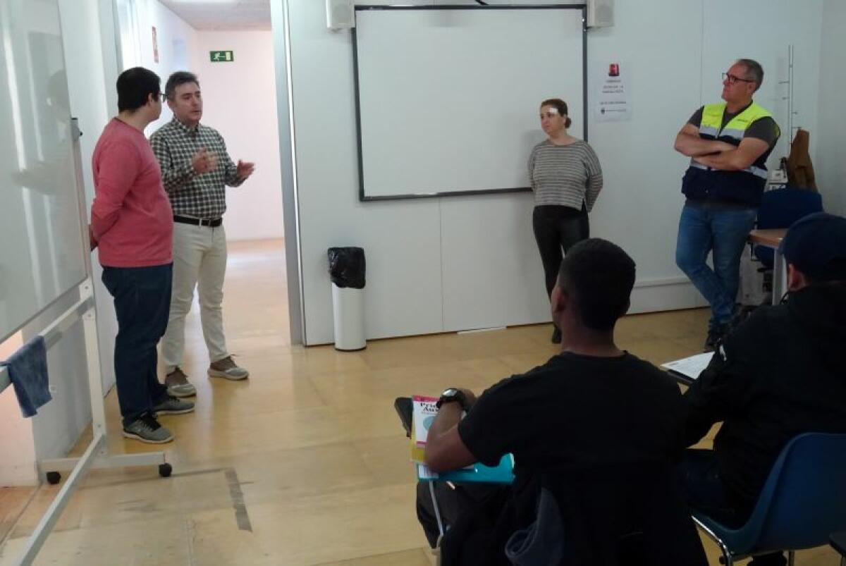 Arranca el Curso de Socorrismo Acuático promovido por las concejalías de Educación y Juventud del Ayuntamiento de la Vila Joiosa