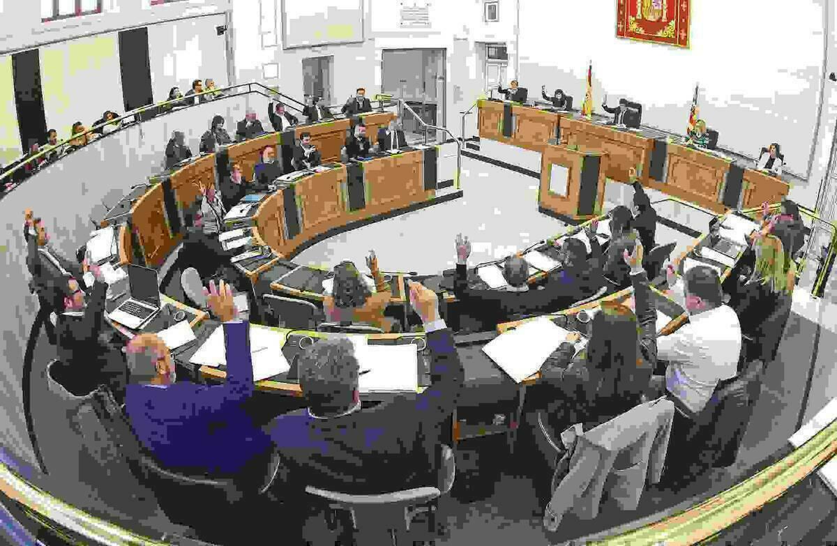 El pleno de la Diputación aprueba la nueva organización de la Comisión Provincial del Agua y reclama el trasvase del Tajo-Segura para regadío 