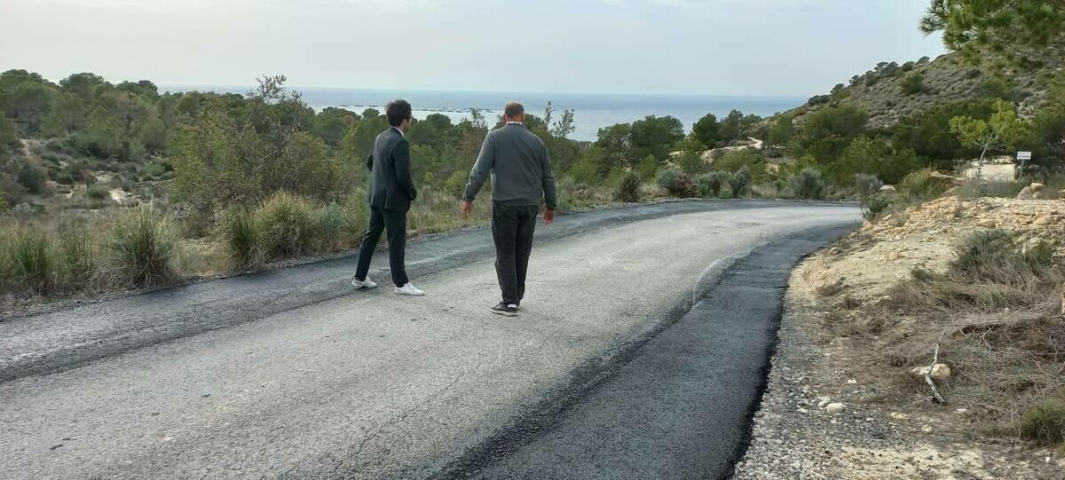 Finaliza el asfaltado del vial del Racó del Conill con el que se mejora el acceso a la zona  