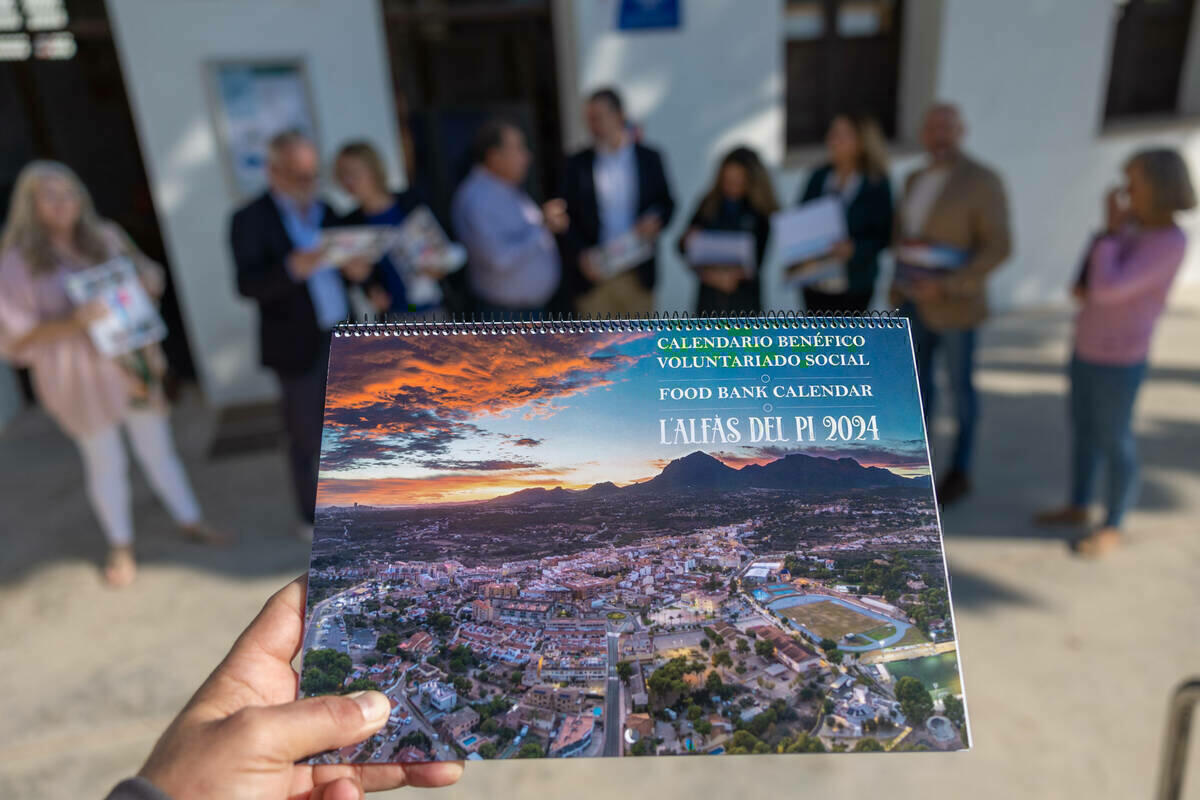 A la venta por 8 euros el calendario ‘L’Alfàs 2024’ a beneficio de la Asociación Voluntariado Social