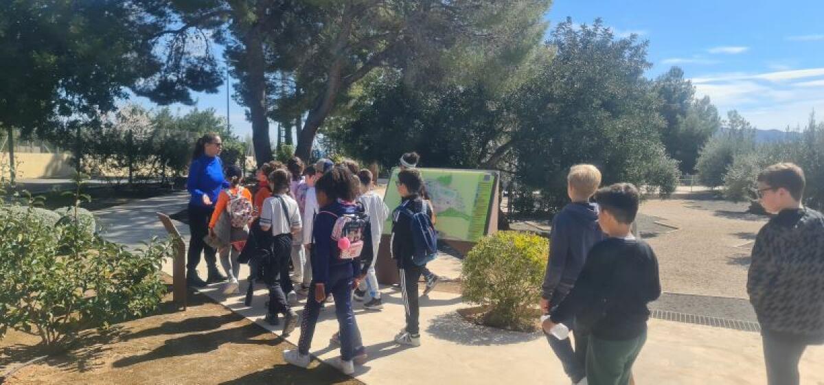 Los escolares nucieros descubren el CEM en la “Ruta Medioambiental”