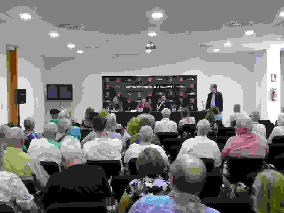 La c&oacute;nsul del Reino Unido habl&oacute; sobre el &ldquo;Brexit&rdquo; a 60 nucieros brit&aacute;nicos