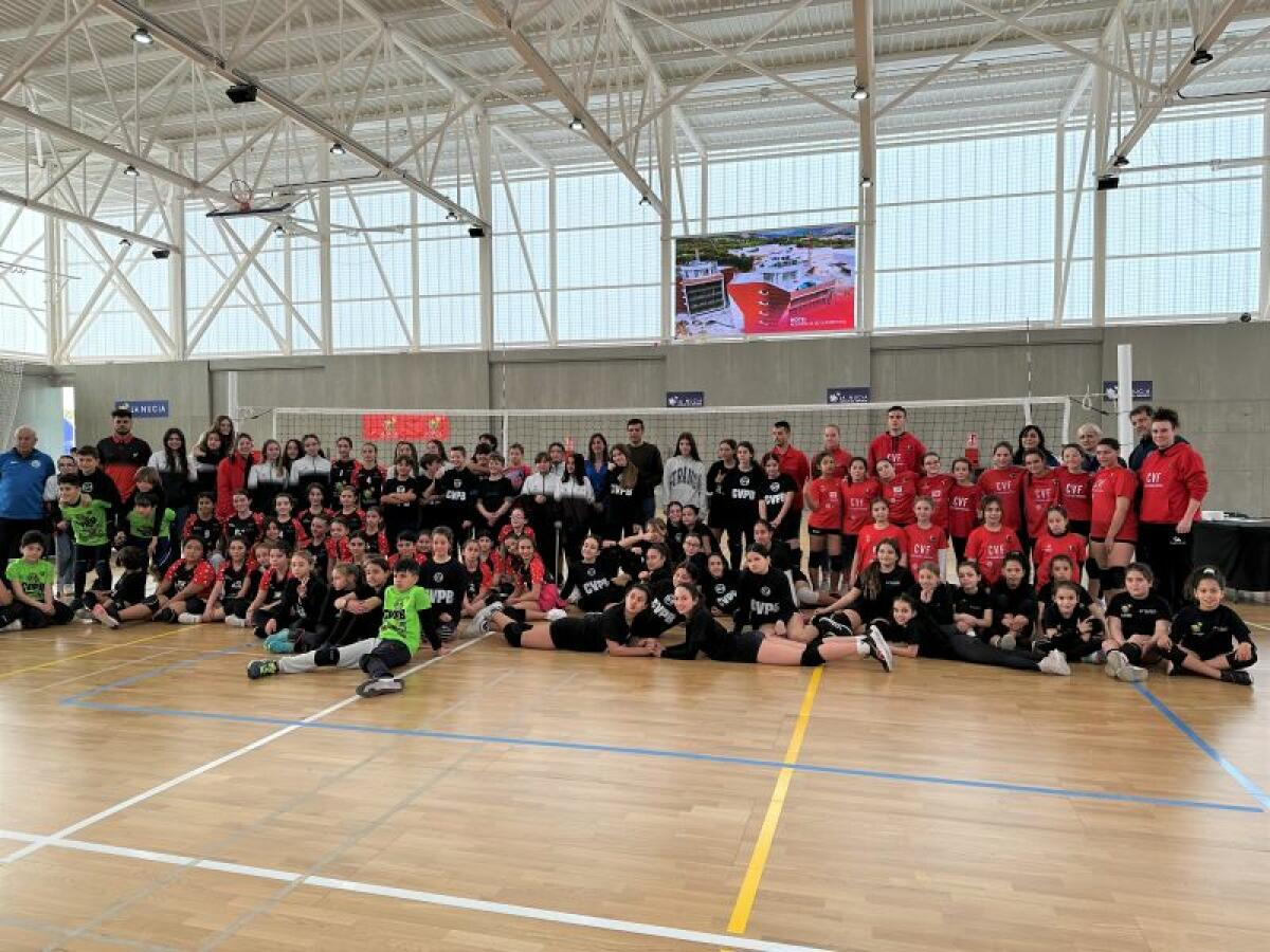 100 jugadoras en el II Torneo Comarcal Voleibol Diputación de Alicante 