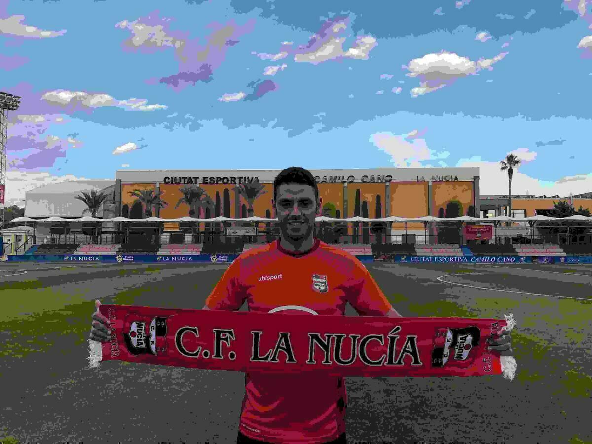 El delantero Fabiani ficha por el C.F. La Nuc&iacute;a