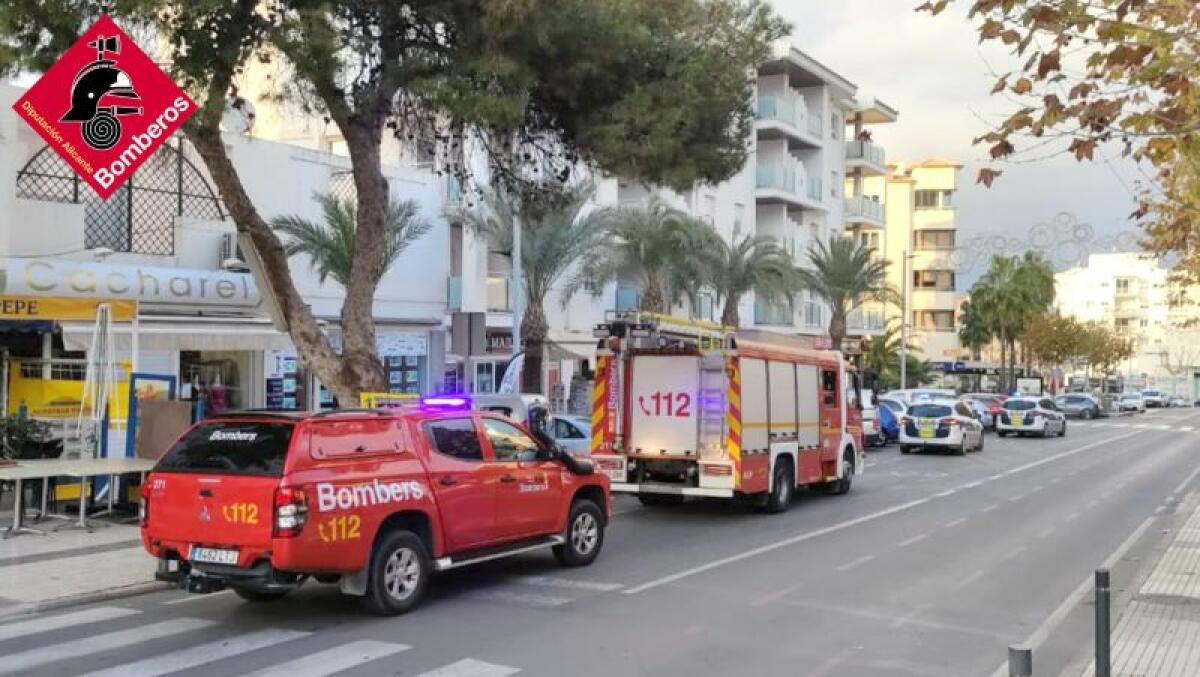 Conato de incendio en el interior de un establecimiento de restauración en la Avenida del Albir en Alfaz del Pi.