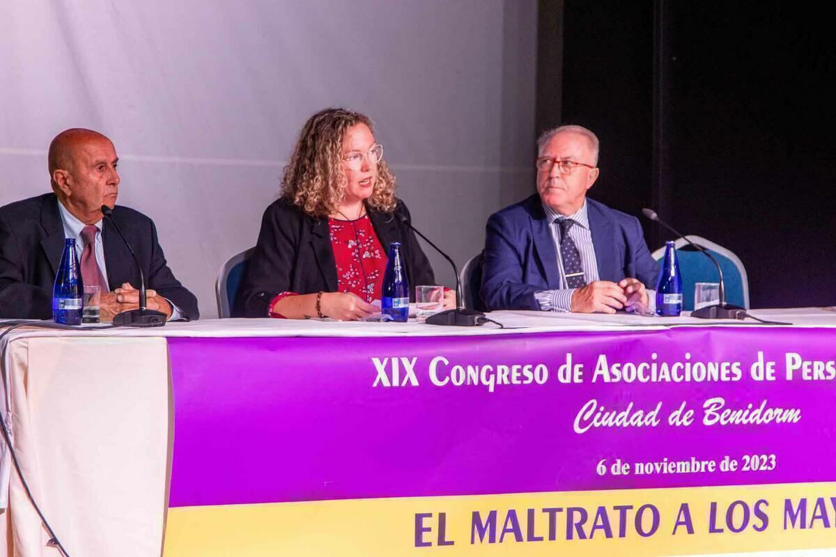 El maltrato a los mayores, tema central del XIX Congreso de AMG ‘Ciudad de Benidorm’