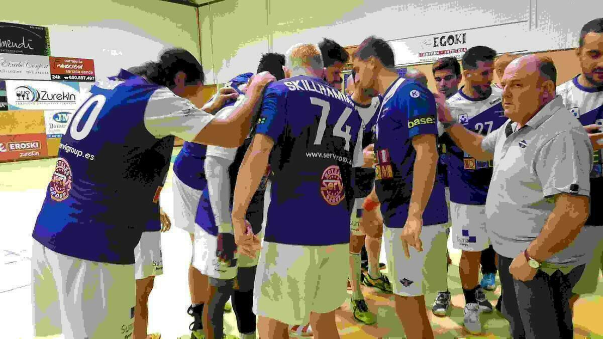 Copa del Rey &middot; El Balonmano Benidorm supera al Amenabar Zarautz sin excesivos problemas