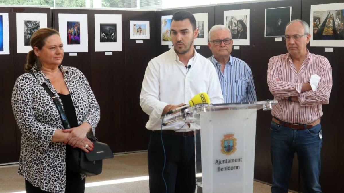 El Espai d’Art del Ayuntamiento alberga una exposición sobre la Semana Santa 2022 en Benidorm 