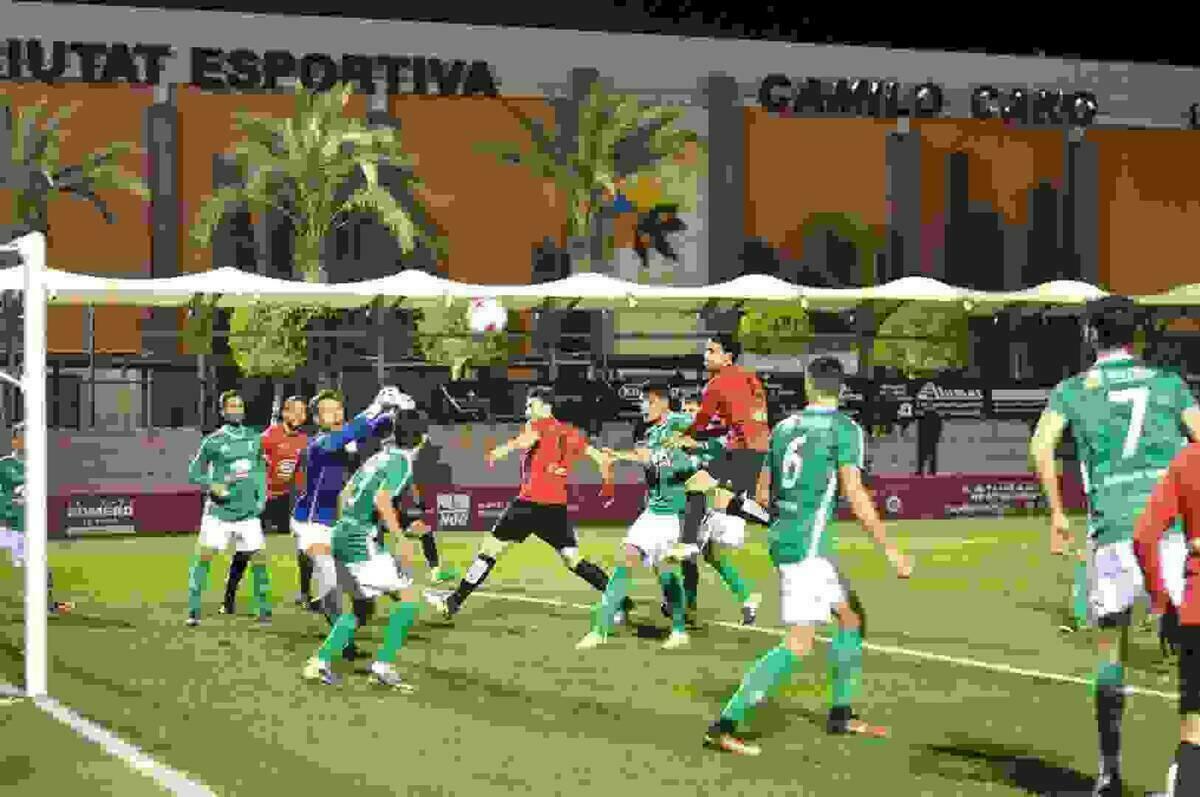 La Nuc&iacute;a empata con el Novelda en el Camilo Cano