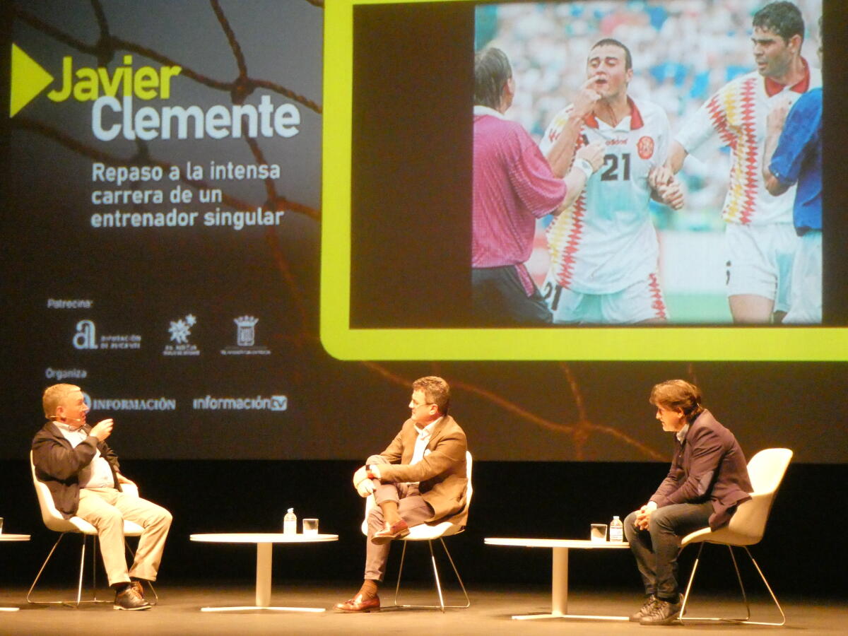 Javier Clemente repasó su carrera como entrenador en La Nucía