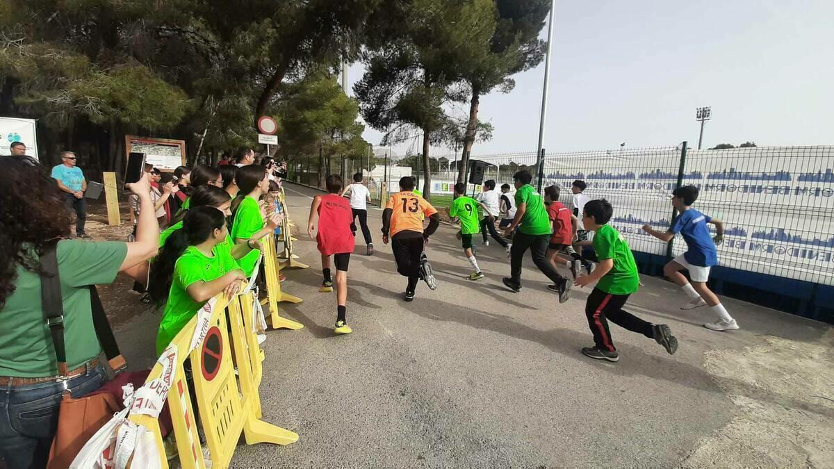 Casi 500 escolares se dan cita en el Campeonato Local Escolar de Campo a Través celebrado en El Moralet 