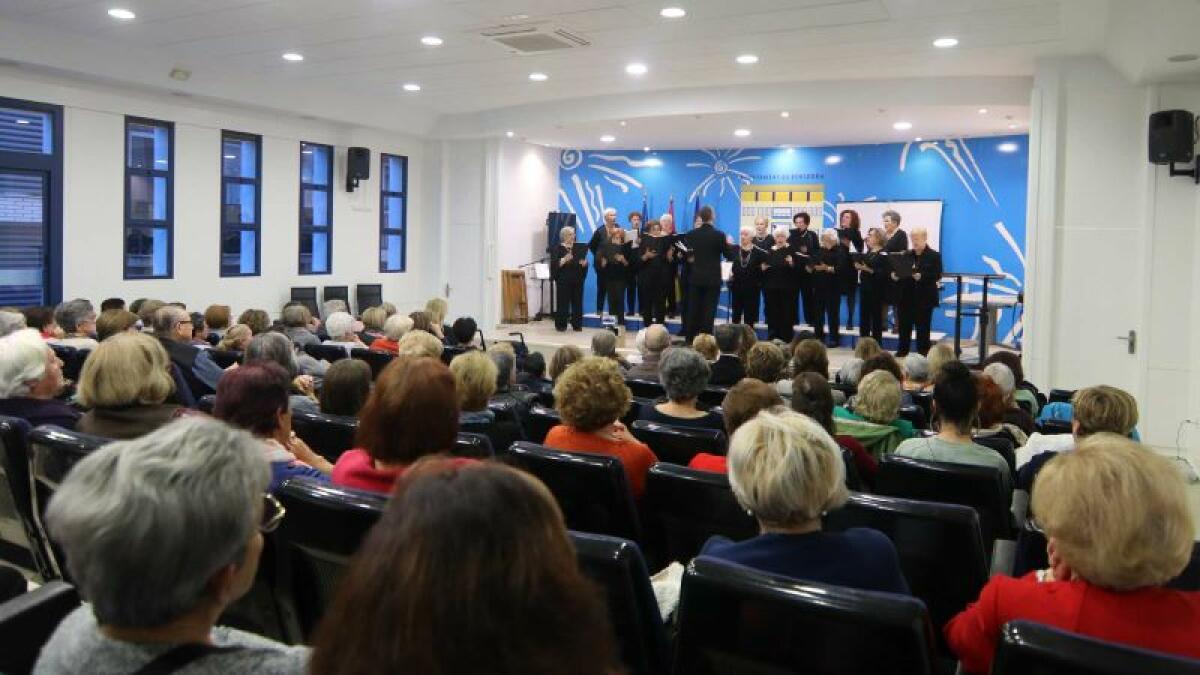 Benidorm culmina el Día Internacional de la Mujer con teatro, canto y poesía