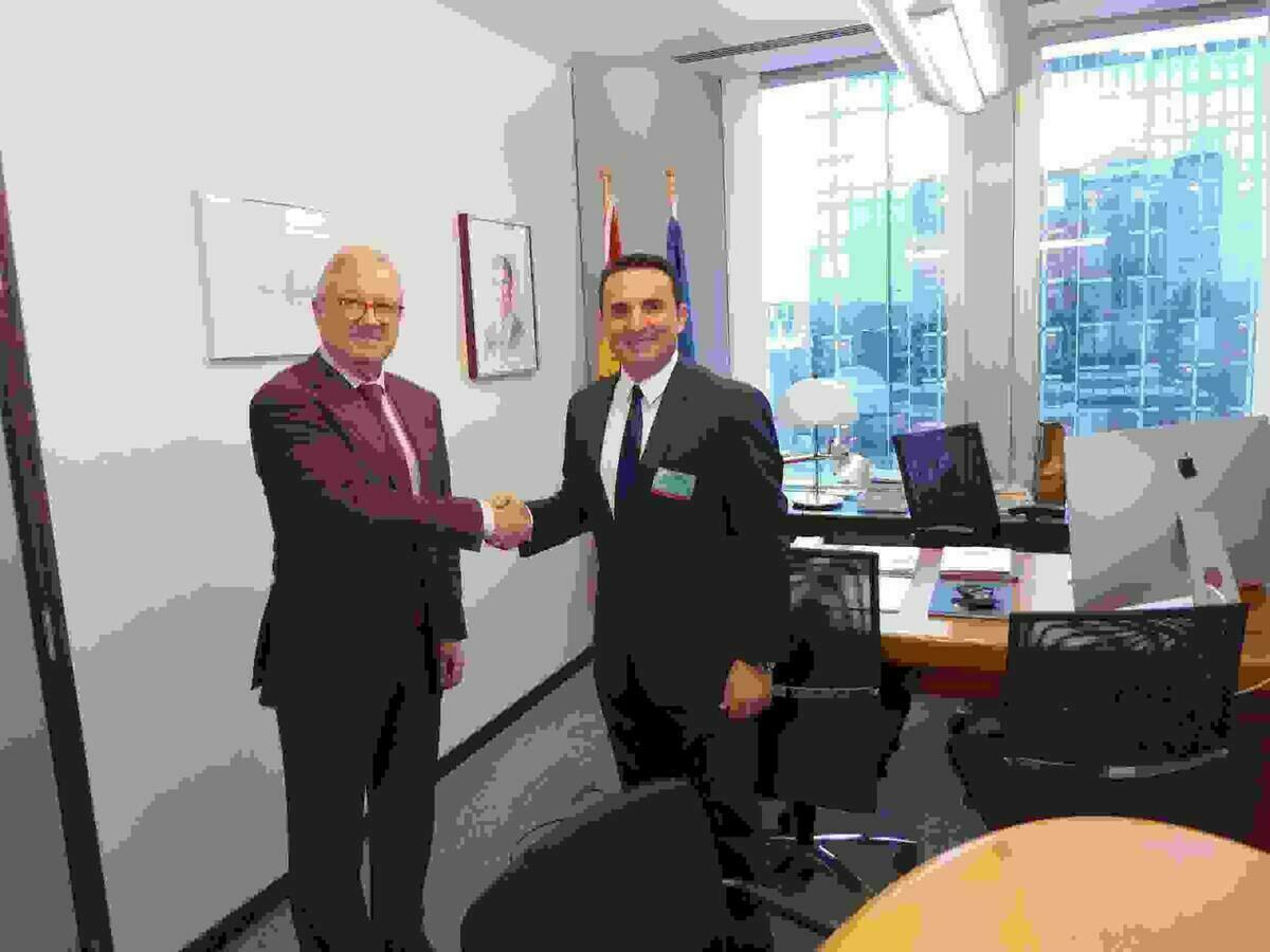 El Vicepresidente del Europarlamento  recibi&oacute; al alcalde de La Nuc&iacute;a en Bruselas