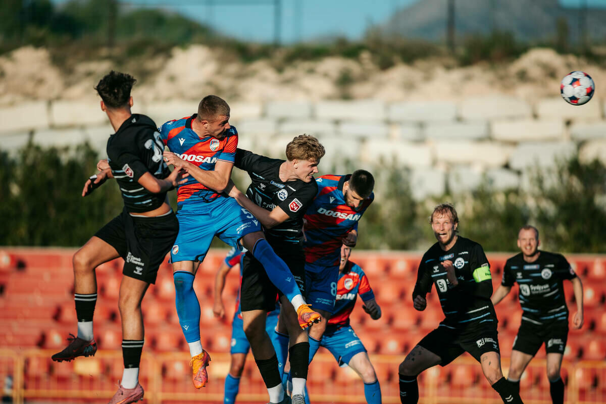 El Viktoria Plzeň finaliza su pretemporada con ganando en el Estadi Ol&iacute;mpic