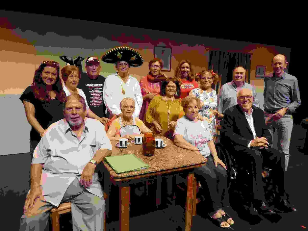 La Nuc&iacute;a &middot; Este viernes estreno de &ldquo;El t&iacute;o de Am&eacute;rica&rdquo;  por el Grupo de Teatro de 3&ordf; Edad