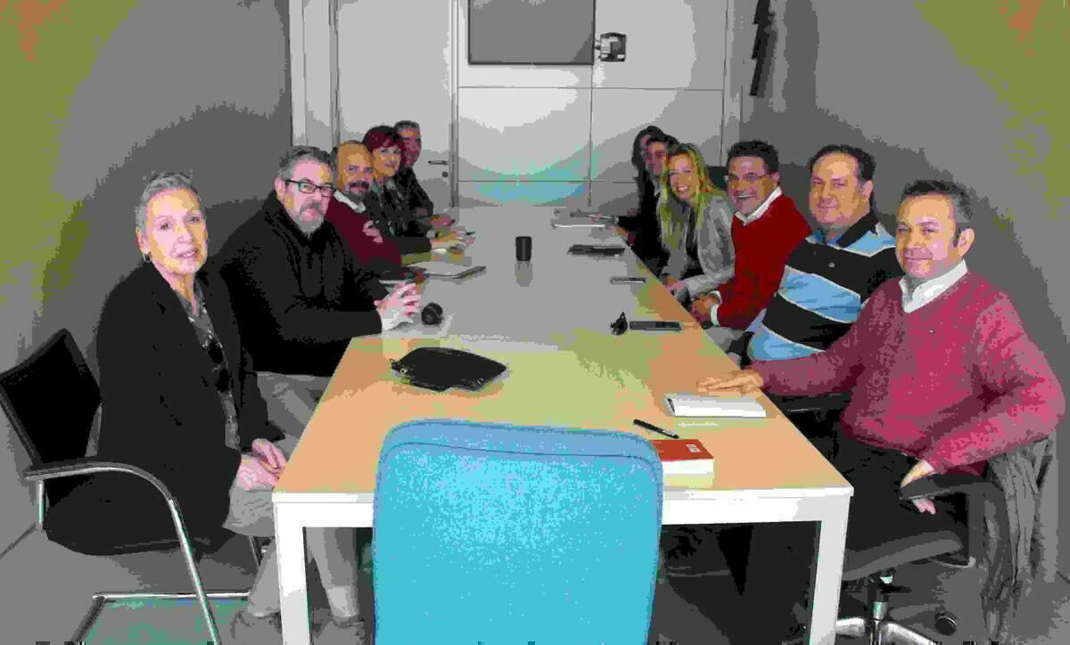 Benidorm pide a las asociaciones que planteen ideas para mejorar la gesti&oacute;n e imagen de las terrazas