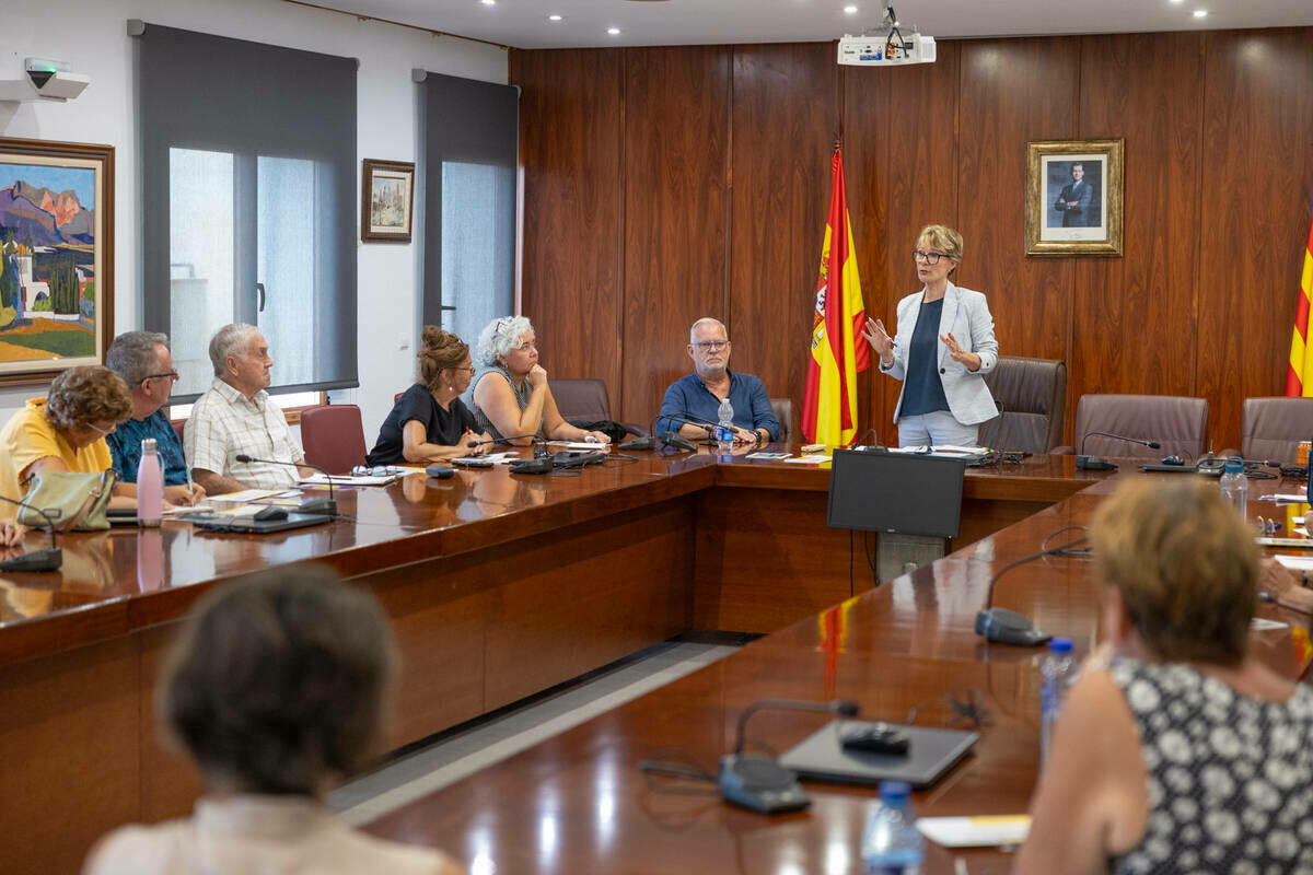 El Ayuntamiento de l’Alfàs retoma las reuniones con los colectivos de residentes internacionales 