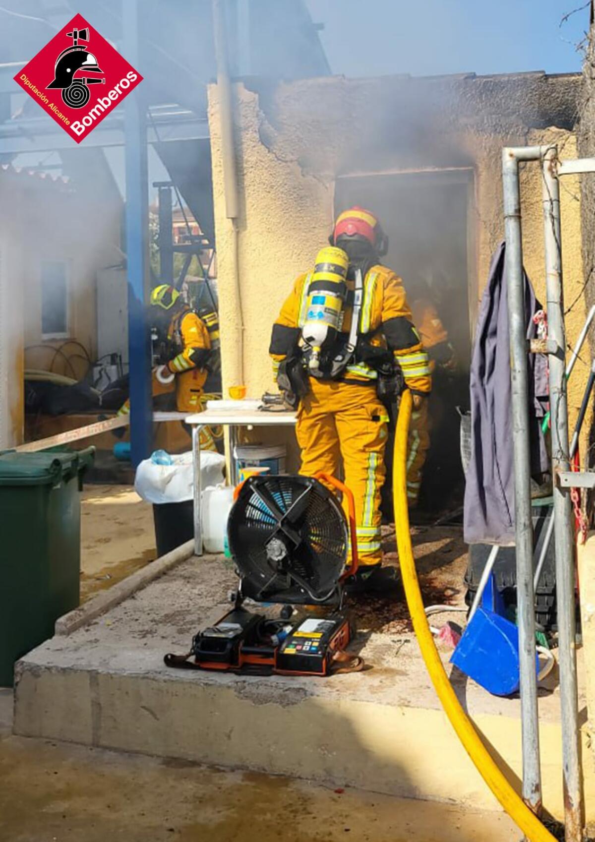 INCENDIO EN ALFAZ DEL PI