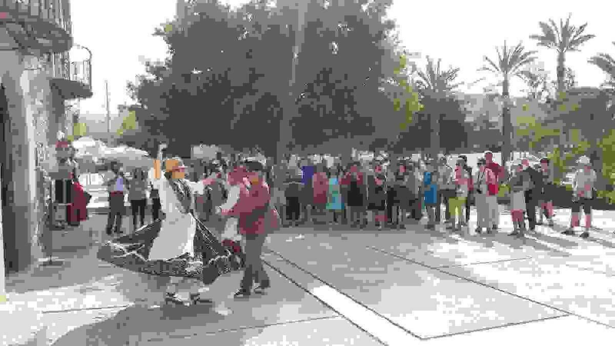 La Vila Joiosa recibe a 35 ciudadanos de la francesaVitr&eacute; en un viaje de hermanamiento