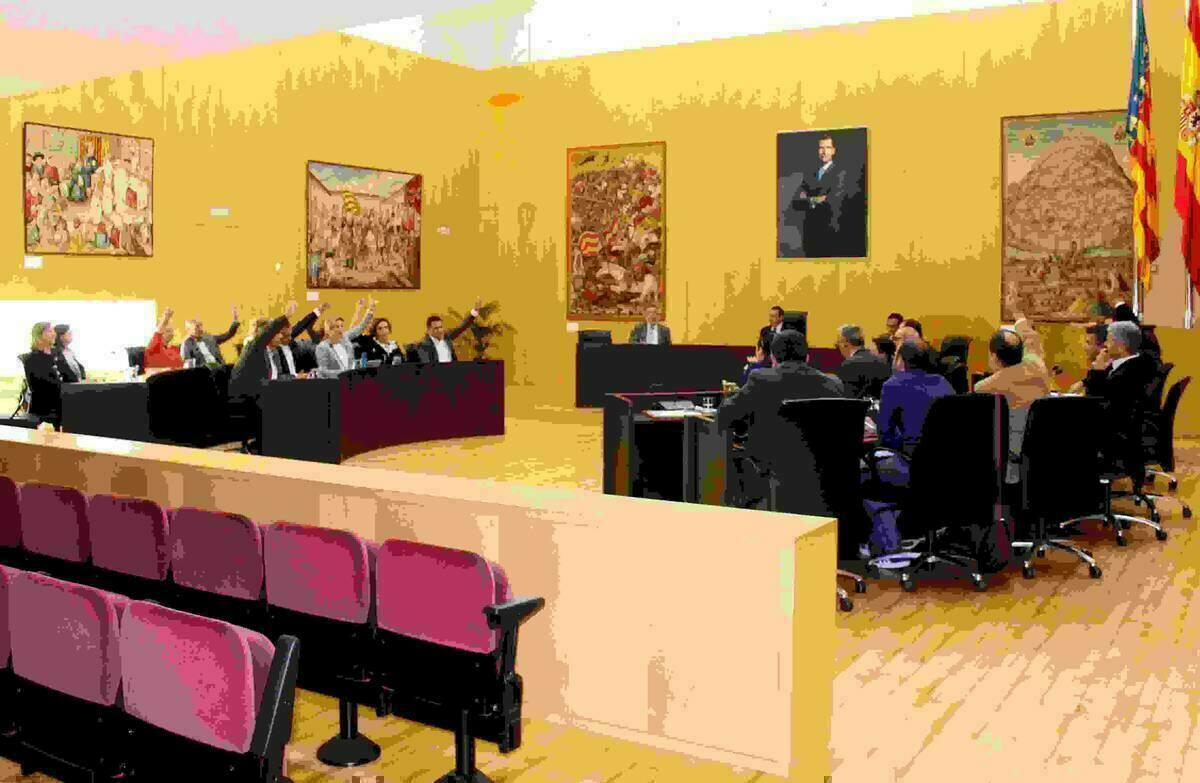 Benidorm &middot; El pleno aprueba por mayor&iacute;a absoluta el presupuesto municipal de 2018