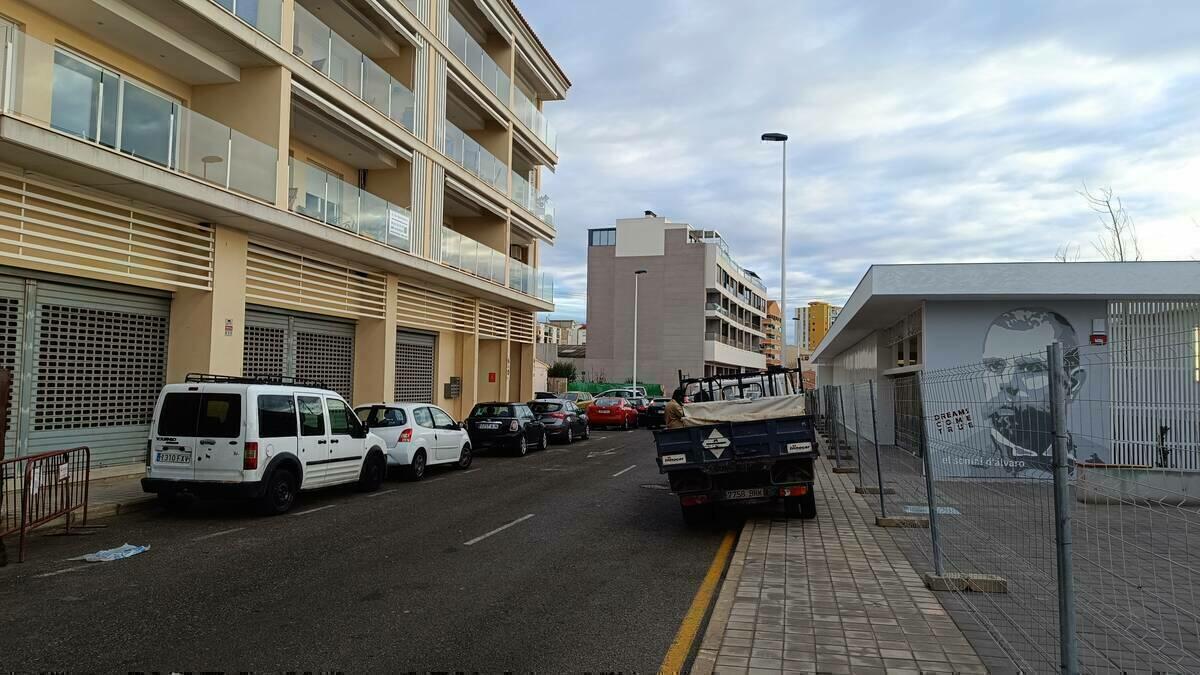 Se restringe el tráfico de la calle Ciudad de Requena a partir del lunes 15 de enero en las horas de inicio y fin de las clases del colegio Doctor Álvaro Esquerdo