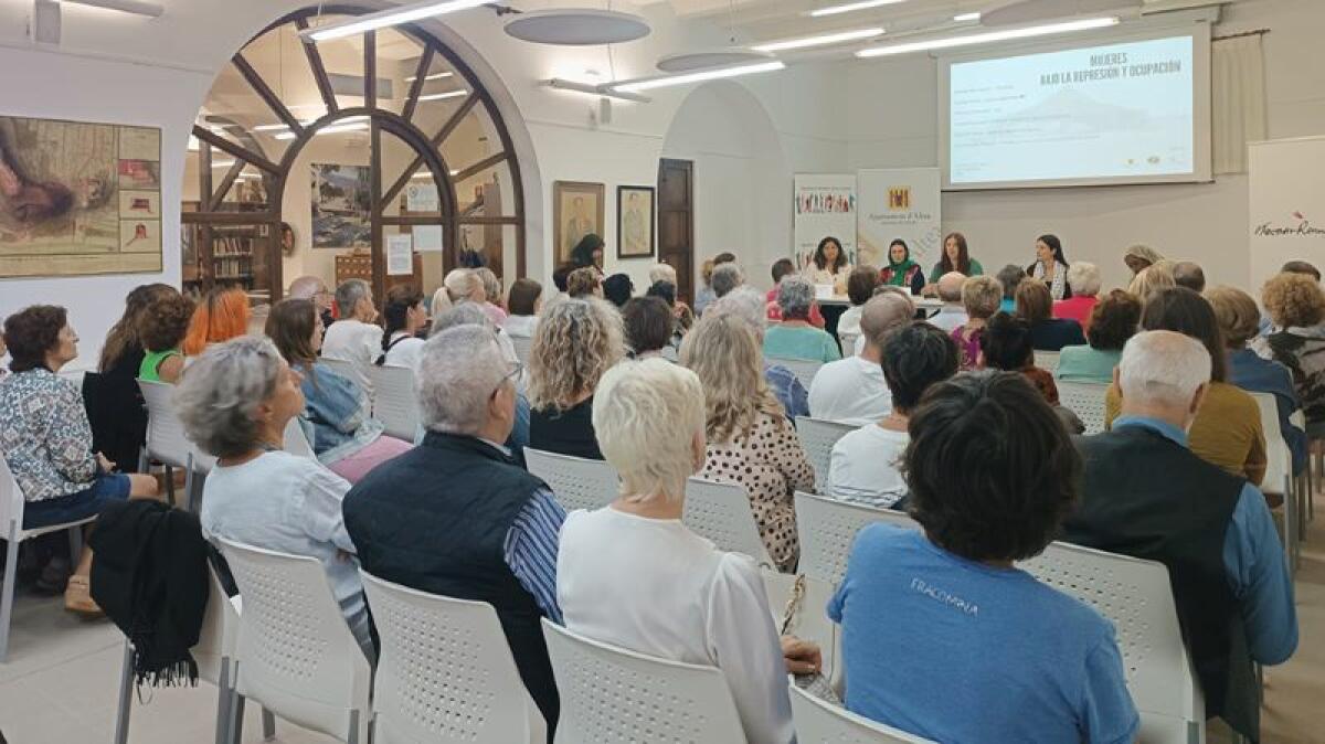 La conferencia “Mujeres bajo la represión y ocupación” despierta gran interés entre la sociedad alteana