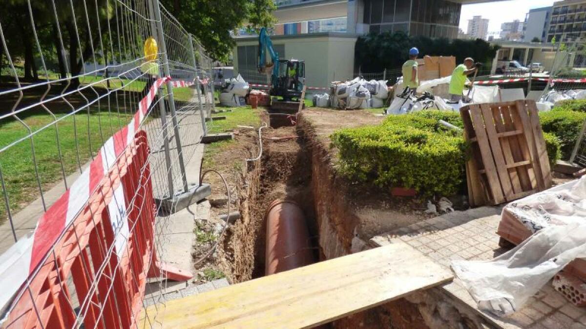 Benidorm ejecuta una nueva conexión de colectores en el barranco de l’Aigüera