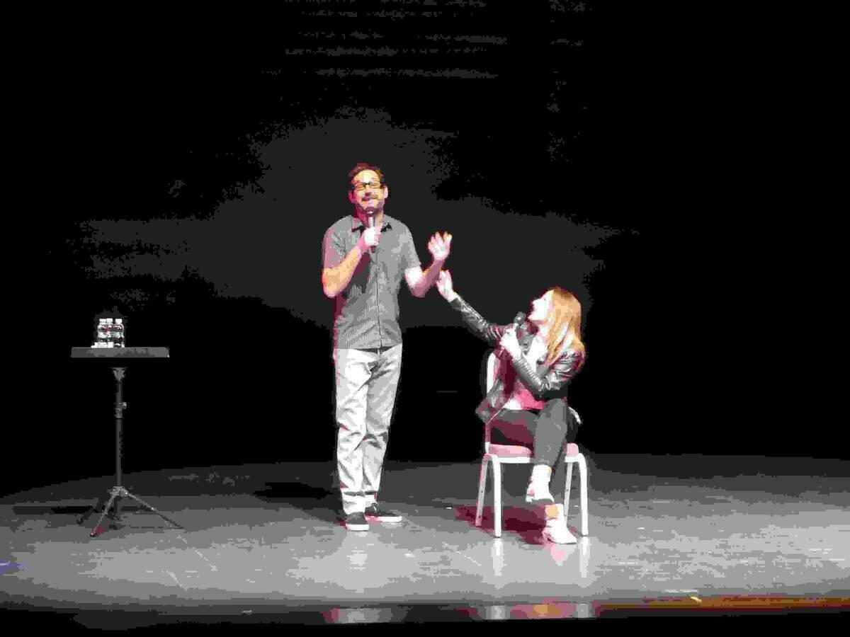 Los mon&oacute;logos de Eugeni Alemany llenaron de humor l&rsquo;Auditori