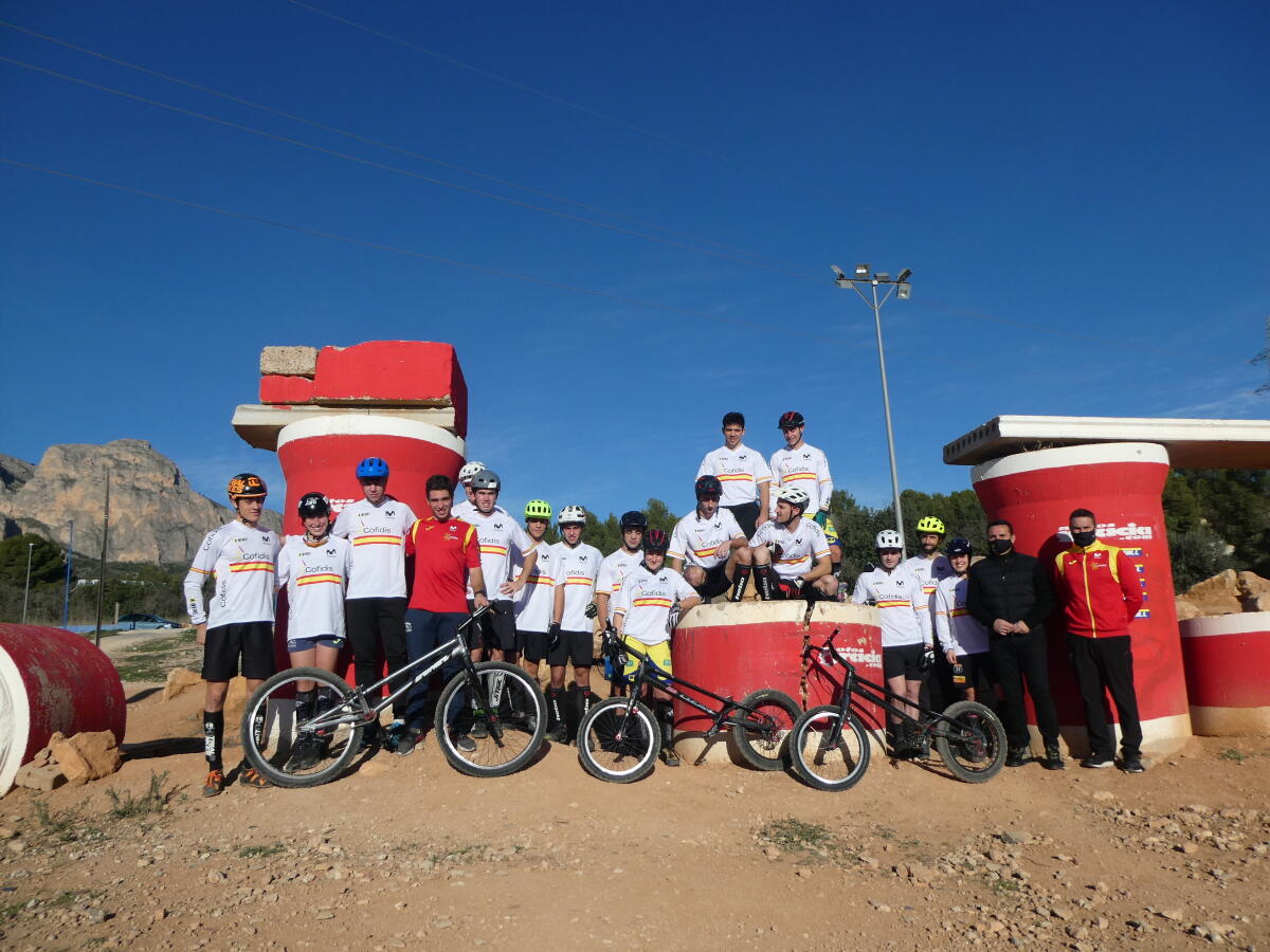 La Selección Española de Trial Bike inició la pretemporada en La Nucía