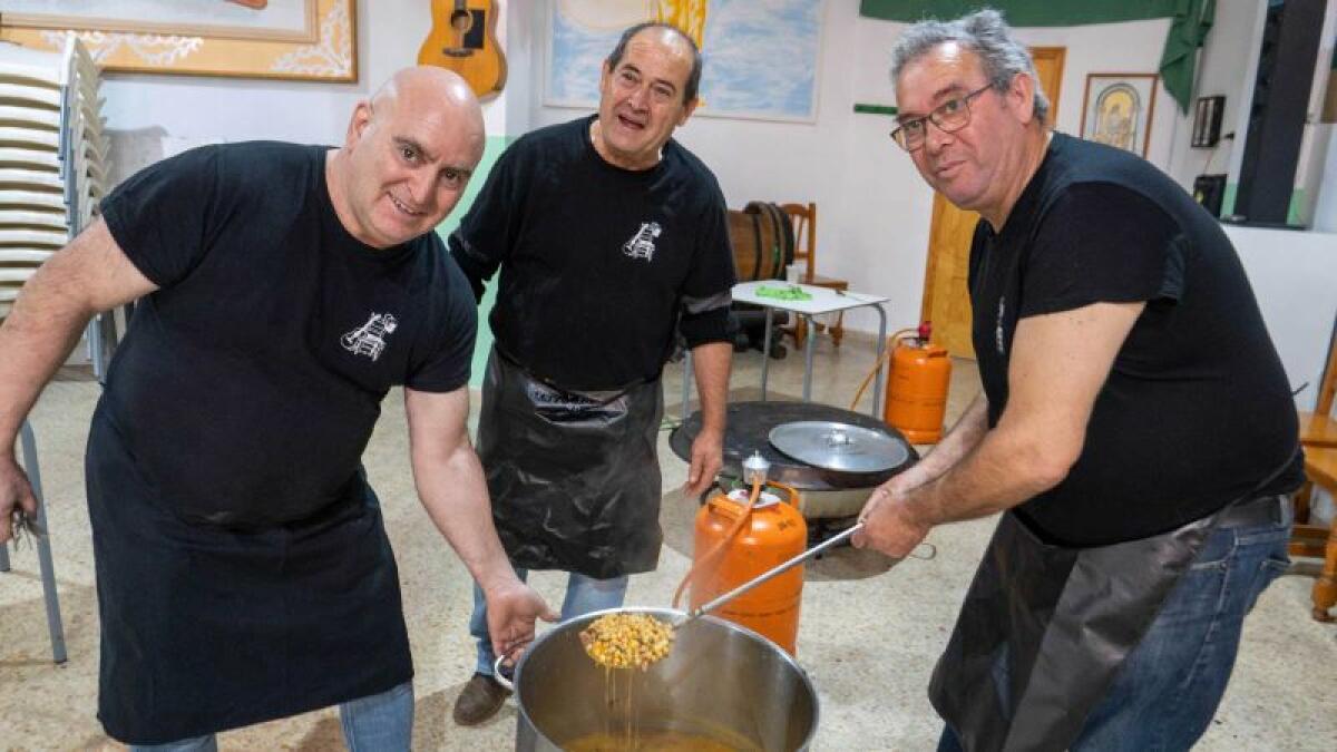 Benidorm conmemora el Día de Andalucía