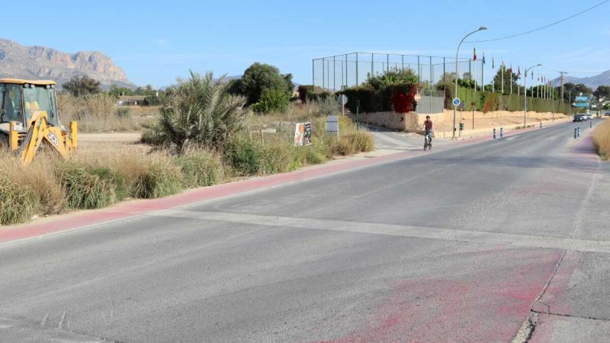 Benidorm crea un nuevo aparcamiento disuasorio en Bernat de Sarrià de casi 700 plazas y una rotonda en la confluencia con Ciudad Real