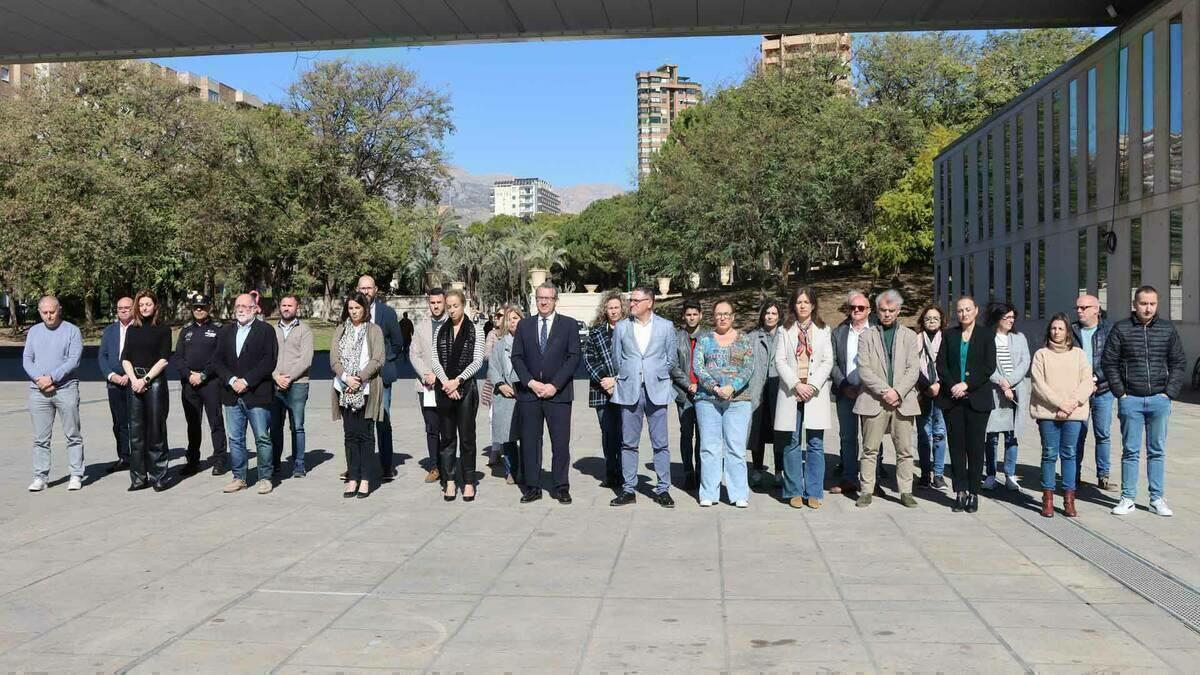 Benidorm decreta tres días de luto oficial por las víctimas del incendio de València  