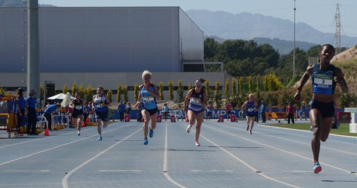 El Estadi Olímpic acogió el Nacional de Clubes Máster de Atletismo de 2ª División